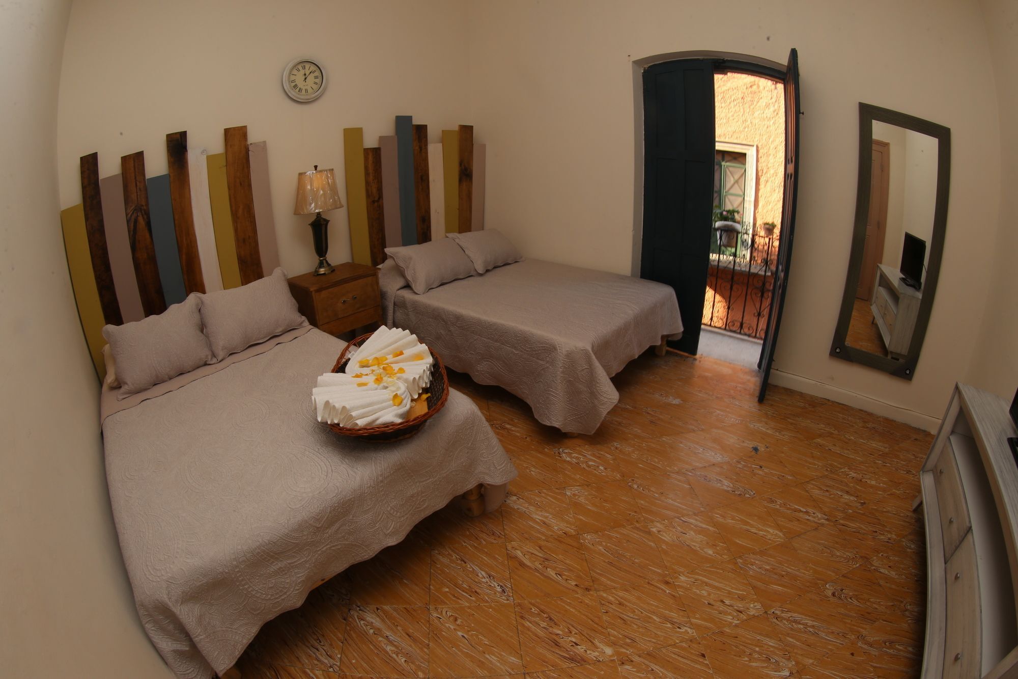 Hostel Punto 72 Guanajuato Ngoại thất bức ảnh